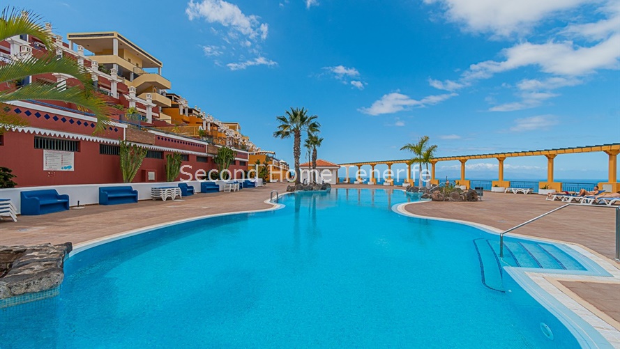 Apartment-Roque-Del-Conde-Community-Pool-Tenerife-1