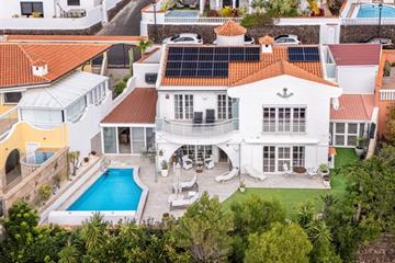 Casa independiente en venta Arona