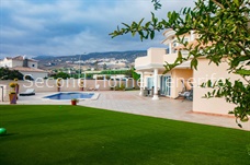 luxury 3 bedroom villa south Tenerife garden